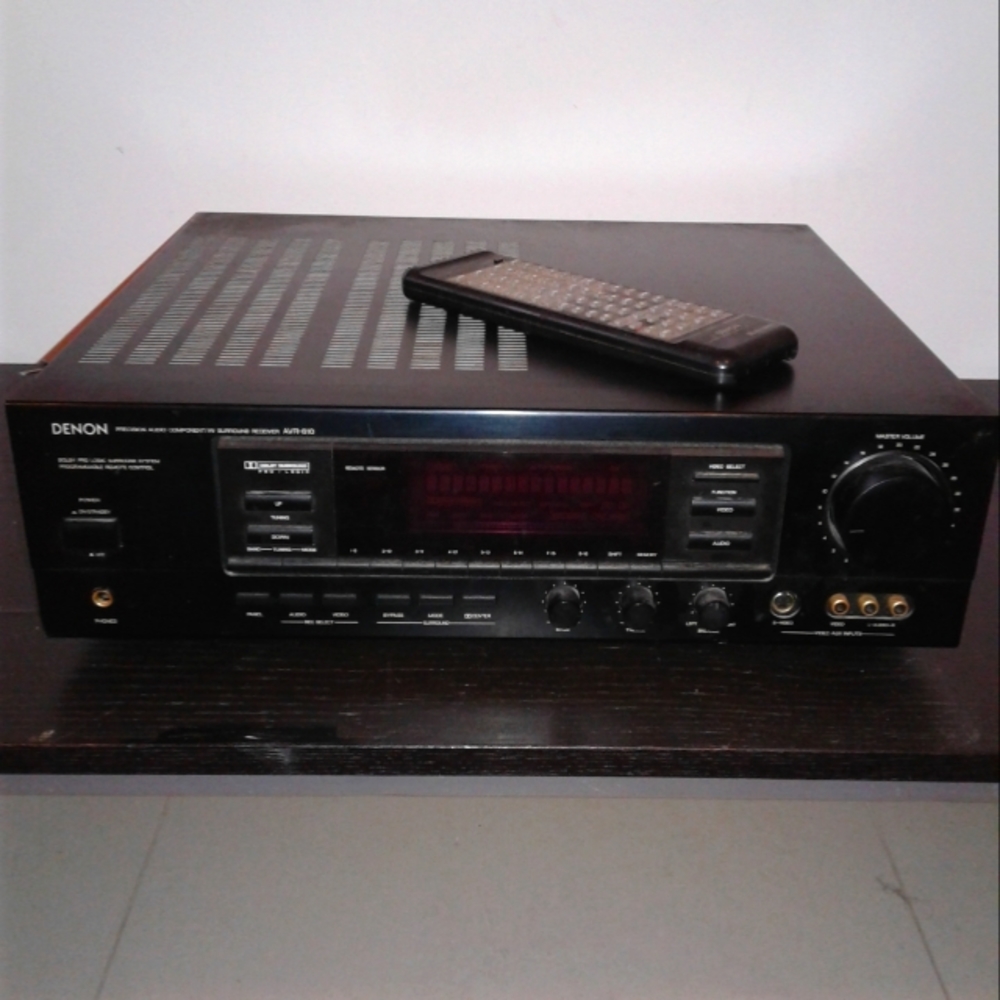 Denon AVR-810 Surround Receiver & Remote Dolby 5.1 Channel Home Theater Stereo